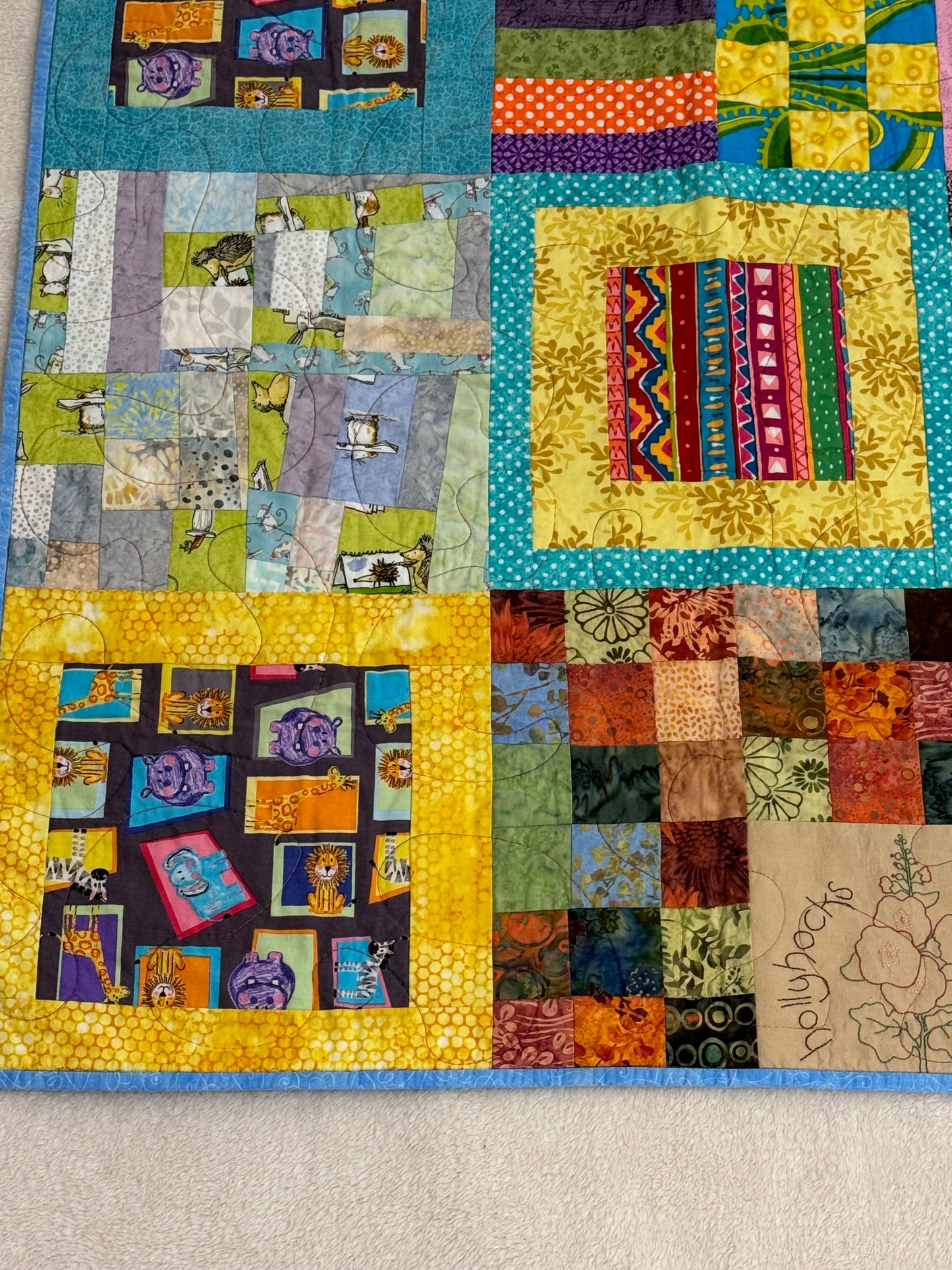 Multi-colored Animals Motif Children's Quilt